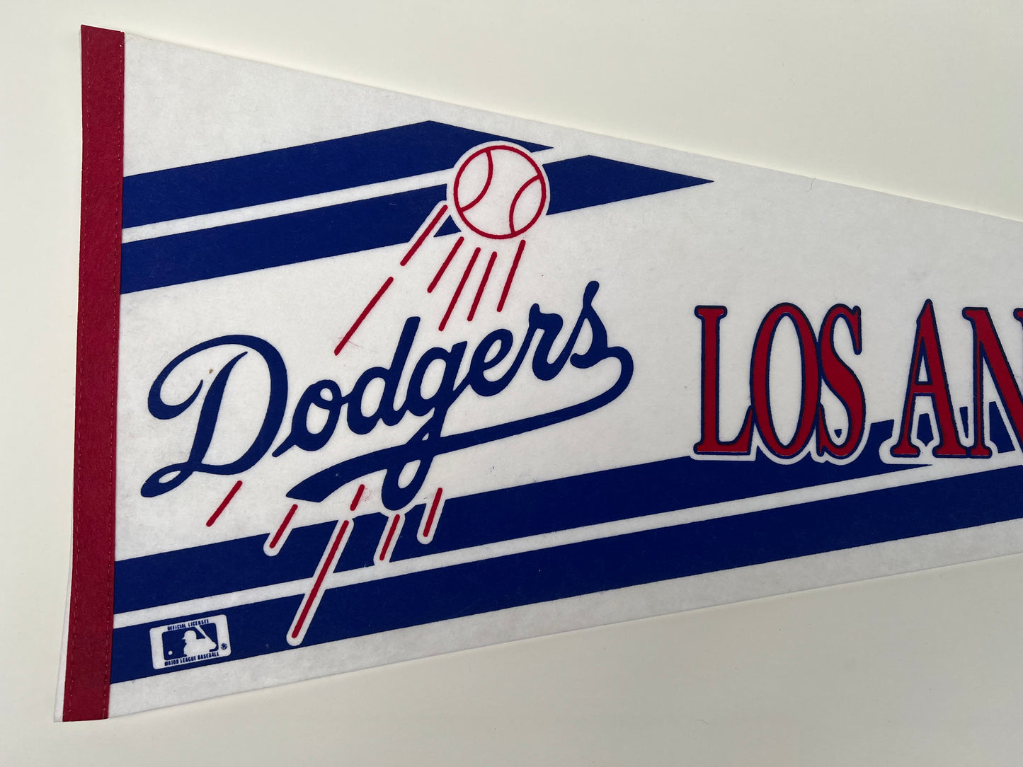 Vintage 1970s Dodgers “Los Angeles” Stadium Felt Pennant – Excellent Condition